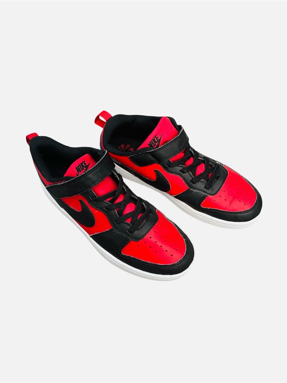 Nike Kids Black & Red Low-Top Sneakers